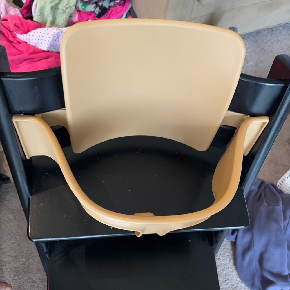 Stokke Tripp trapp baby [set 1]. No harness. Includes chair feet extenders.